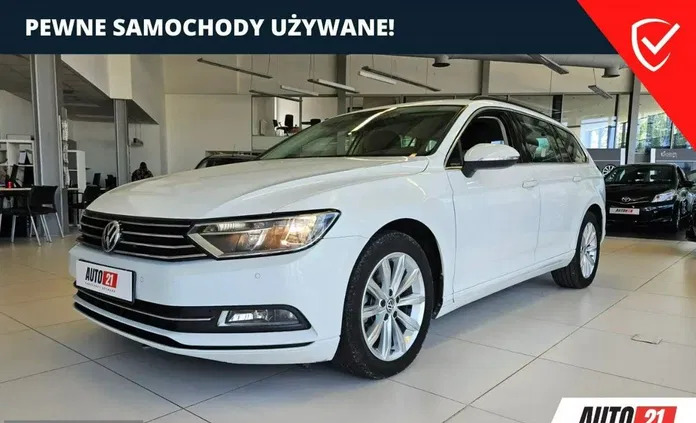 volkswagen passat Volkswagen Passat cena 55900 przebieg: 157350, rok produkcji 2016 z Brok